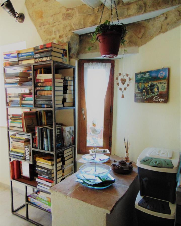 B&B Un Posto Nel Mondo Siena Eksteriør billede